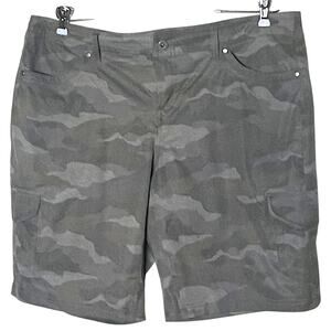 Kuhl Women's Size 16 Green Camo Shorts Freeflex Cargo Hiking Utility Outdoor